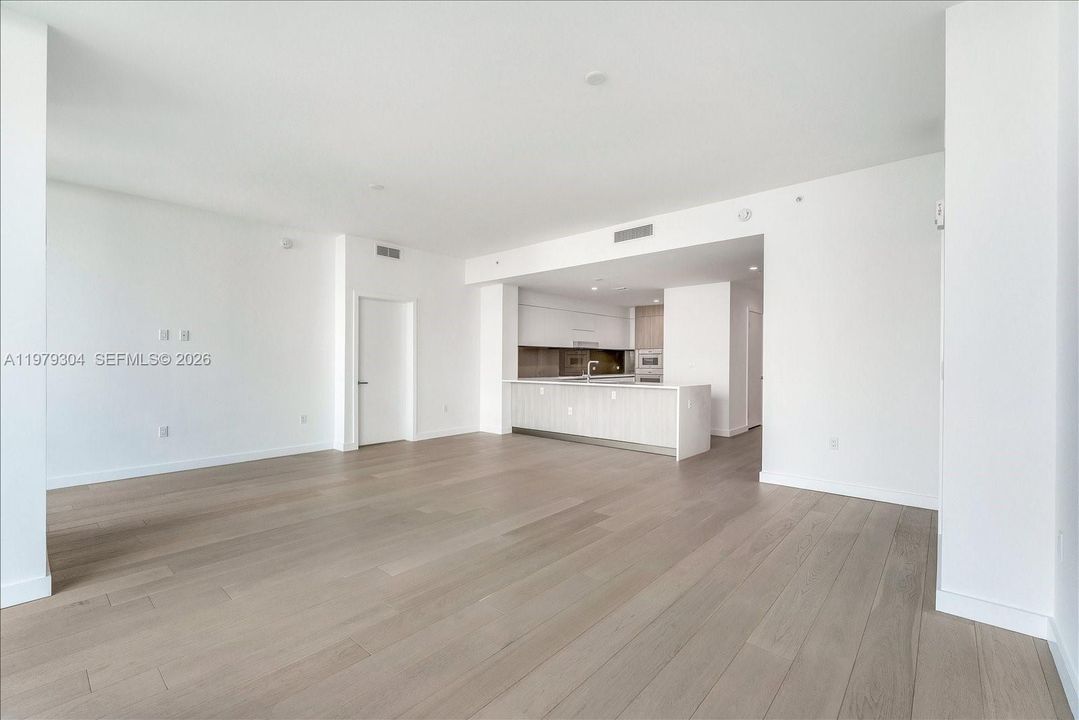 For Sale: $2,675,000 (2 beds, 2 baths, 1851 Square Feet)