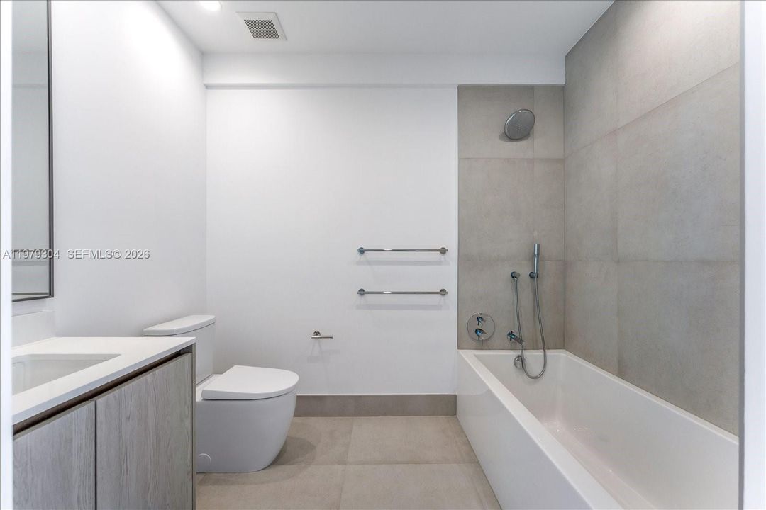 For Sale: $2,675,000 (2 beds, 2 baths, 1851 Square Feet)
