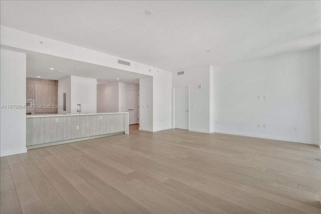 For Sale: $2,675,000 (2 beds, 2 baths, 1851 Square Feet)