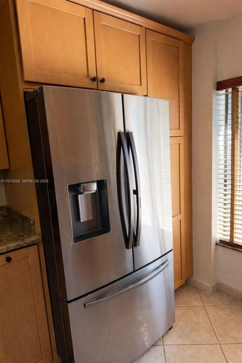 На продажу: $629,500 (3 спален, 2 ванн, 1590 Квадратных фут)