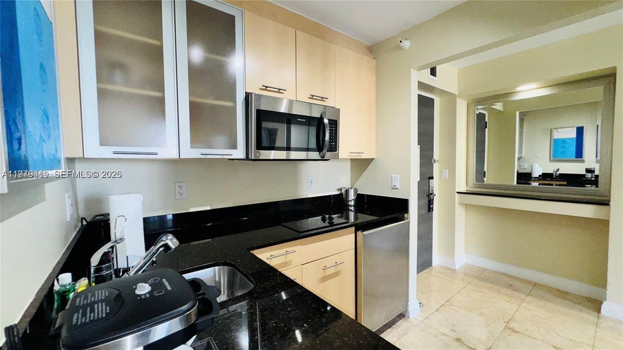 На продажу: $134,999 (1 спален, 1 ванн, 586 Квадратных фут)