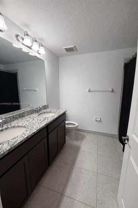 В аренду: $4,250 (3 спален, 2 ванн, 2145 Квадратных фут)