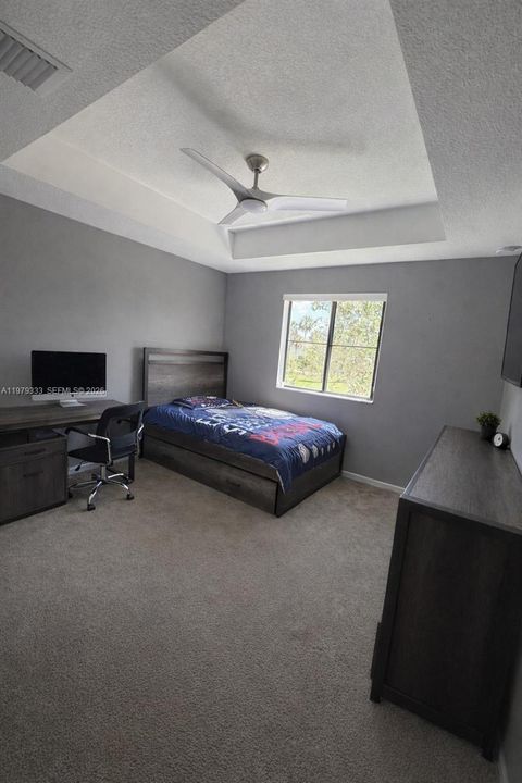 В аренду: $4,250 (3 спален, 2 ванн, 2145 Квадратных фут)
