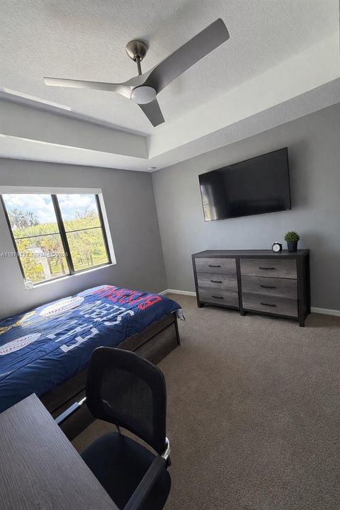 В аренду: $4,250 (3 спален, 2 ванн, 2145 Квадратных фут)