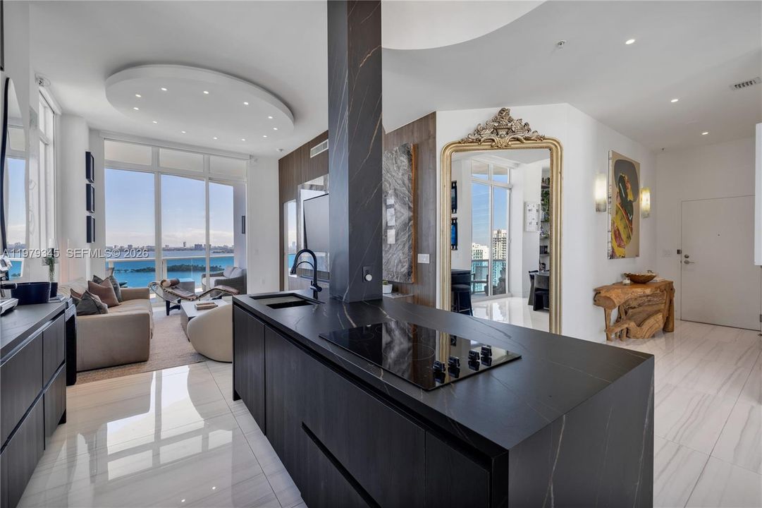 Active With Contract: $1,295,000 (2 beds, 2 baths, 1400 Square Feet)