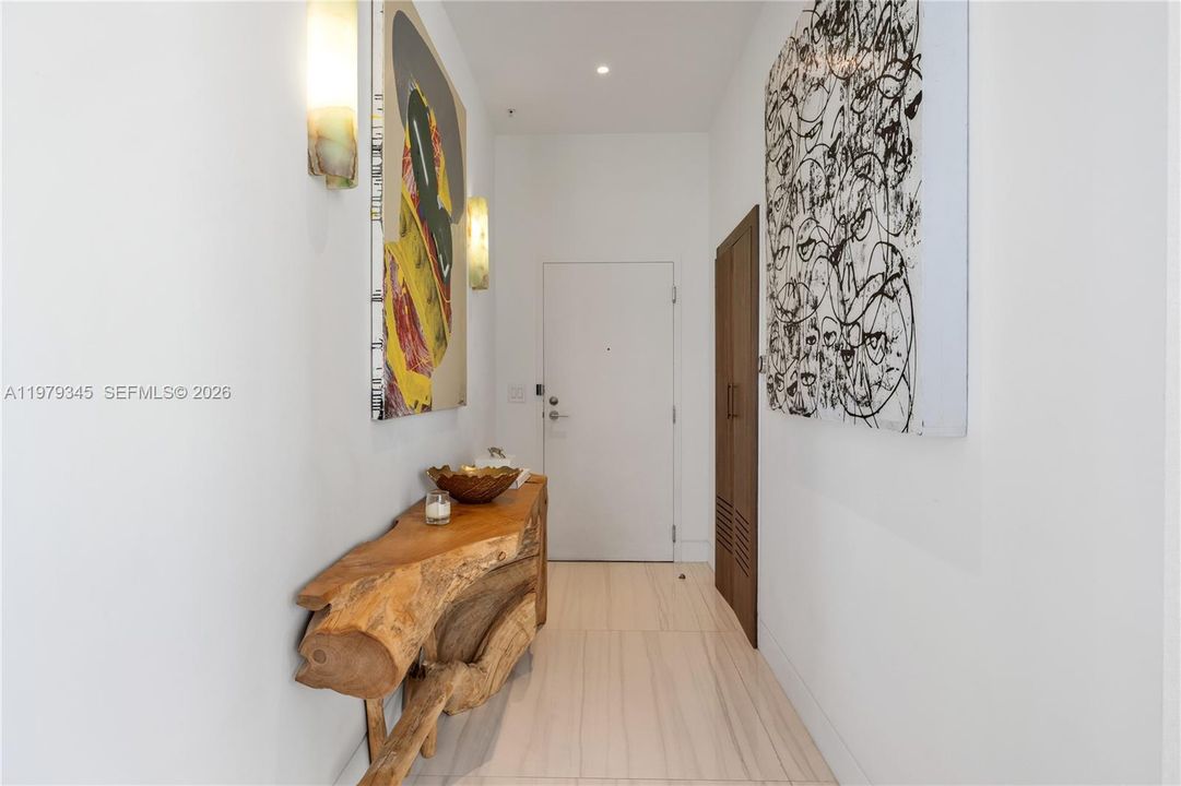 Active With Contract: $1,295,000 (2 beds, 2 baths, 1400 Square Feet)