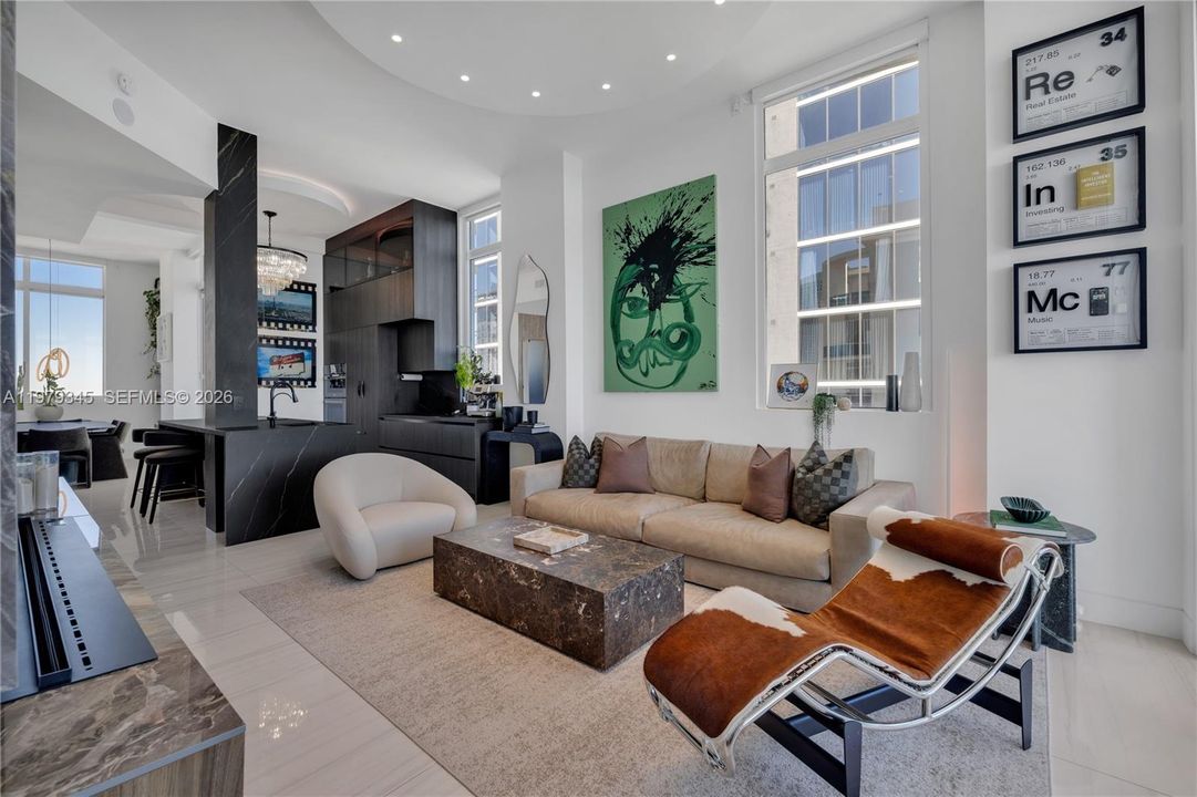 Active With Contract: $1,295,000 (2 beds, 2 baths, 1400 Square Feet)