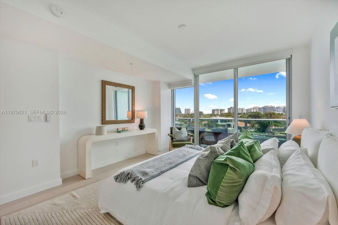 En Venta: $3,295,000 (3 camas, 3 baños, 1830 Pies cuadrados)