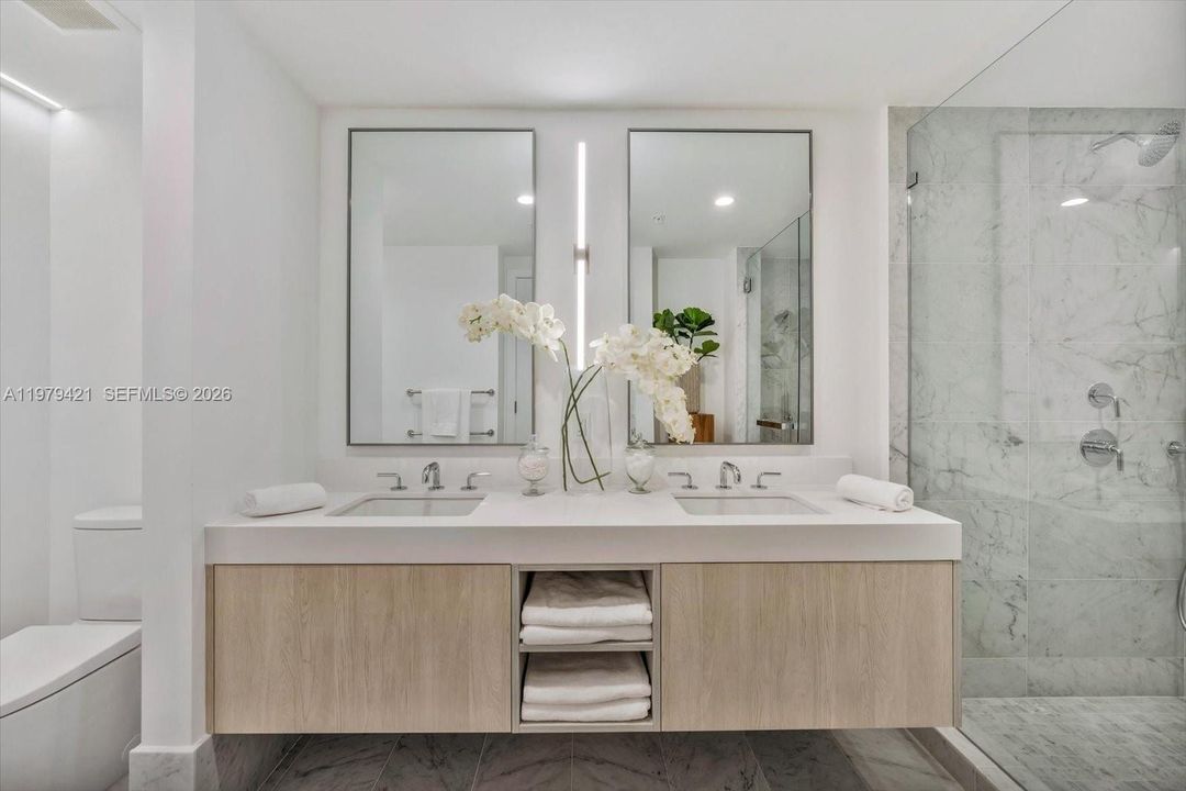 En Venta: $3,295,000 (3 camas, 3 baños, 1830 Pies cuadrados)