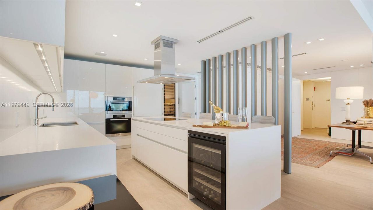 На продажу: $6,500,000 (3 спален, 4 ванн, 2257 Квадратных фут)