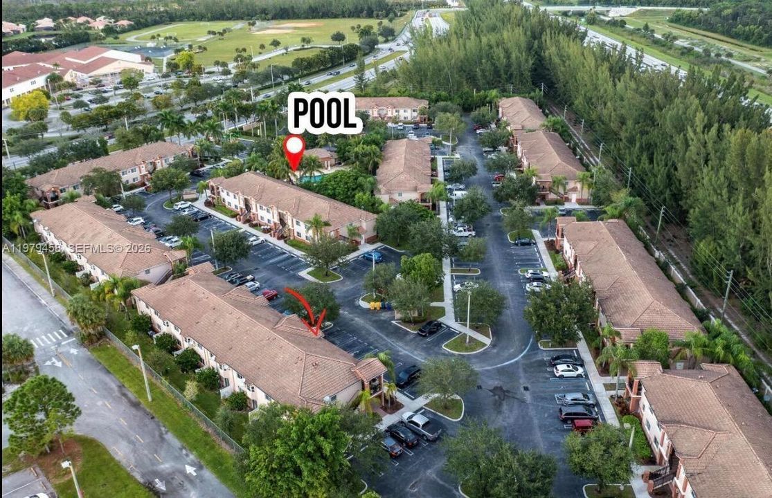 На продажу: $195,000 (2 спален, 2 ванн, 863 Квадратных фут)