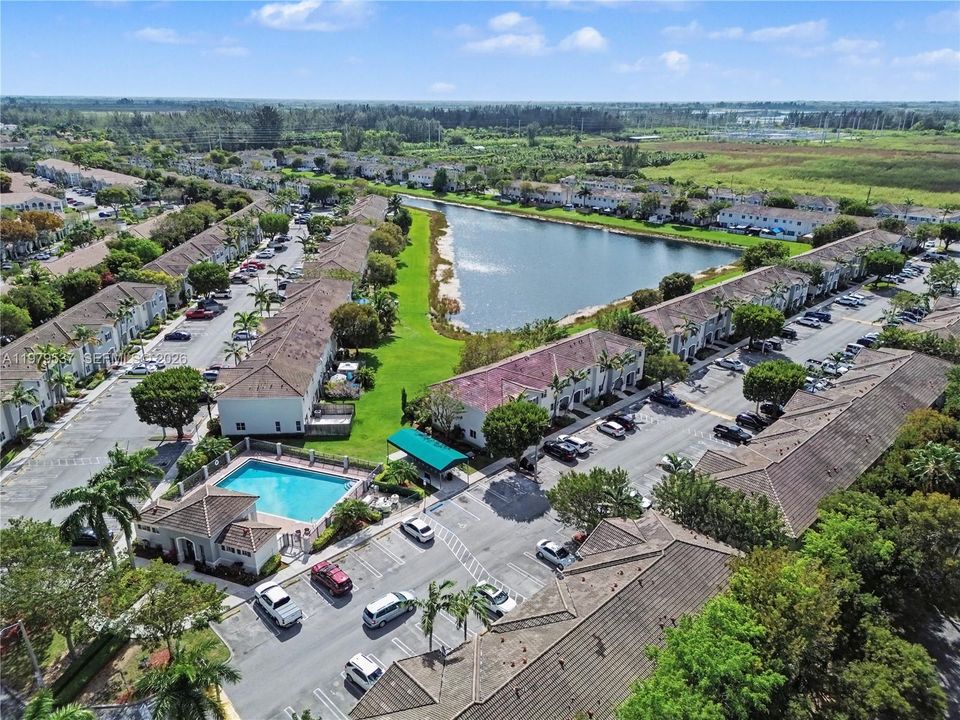 Active With Contract: $300,000 (3 beds, 2 baths, 1518 Square Feet)