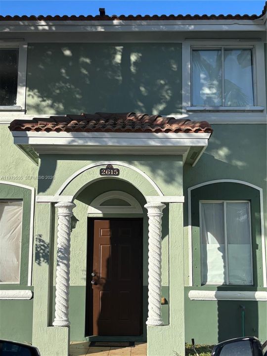 На продажу: $249,000 (3 спален, 3 ванн, 1302 Квадратных фут)