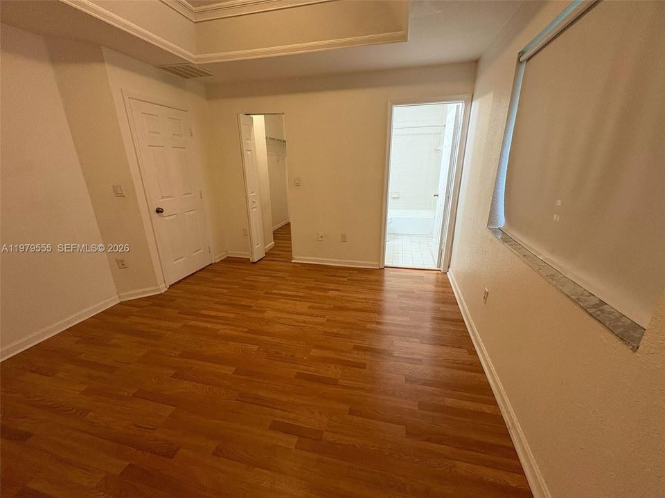 На продажу: $249,000 (3 спален, 3 ванн, 1302 Квадратных фут)