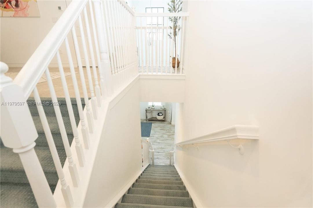 For Rent: $6,895 (4 beds, 3 baths, 2541 Square Feet)