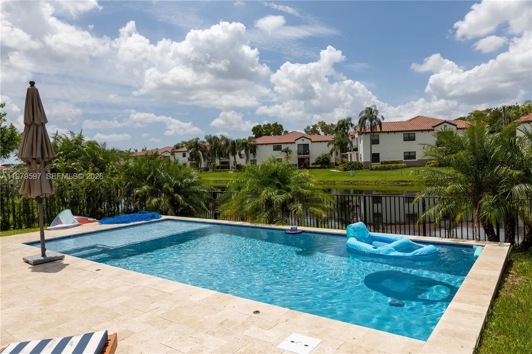 For Rent: $6,895 (4 beds, 3 baths, 2541 Square Feet)