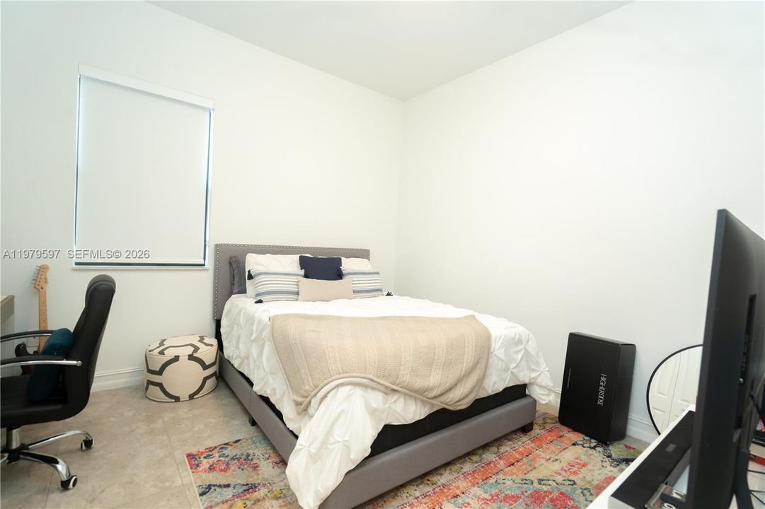 For Rent: $6,895 (4 beds, 3 baths, 2541 Square Feet)