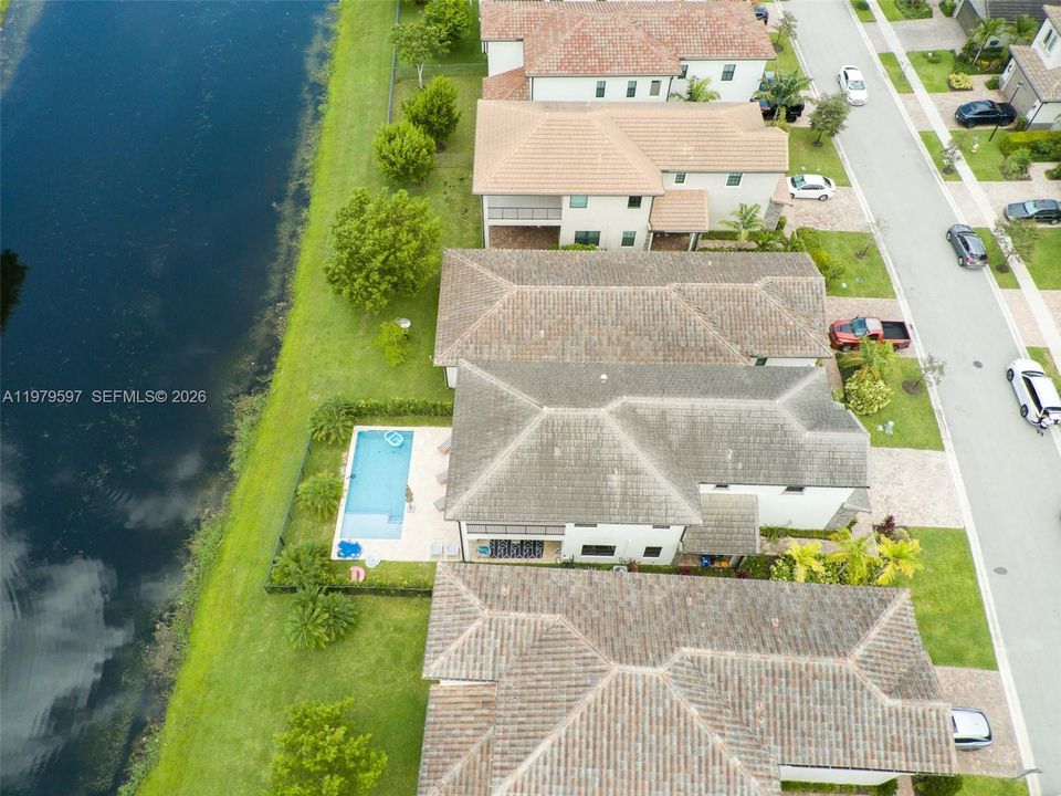For Rent: $6,895 (4 beds, 3 baths, 2541 Square Feet)