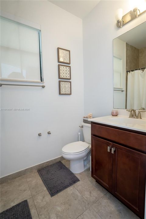 For Rent: $6,895 (4 beds, 3 baths, 2541 Square Feet)
