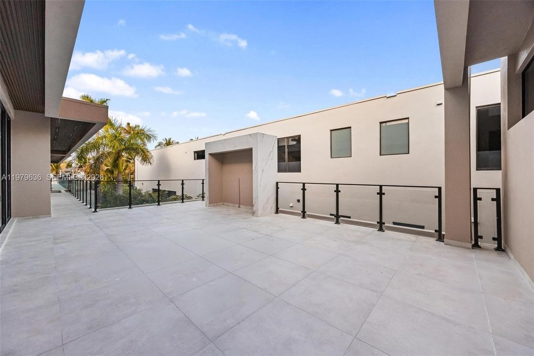 Second floor patio