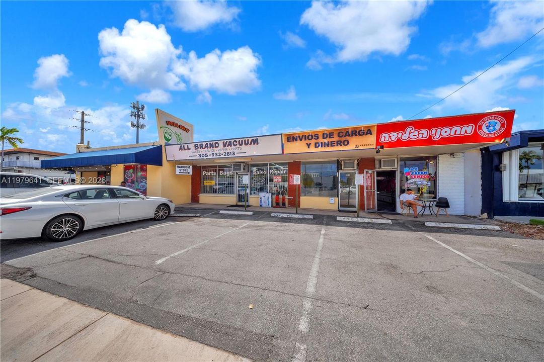 18480 W DIXIE HWY