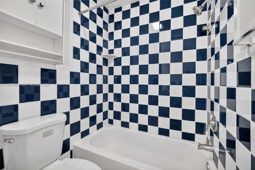 На продажу: $399,000 (4 спален, 3 ванн, 1616 Квадратных фут)