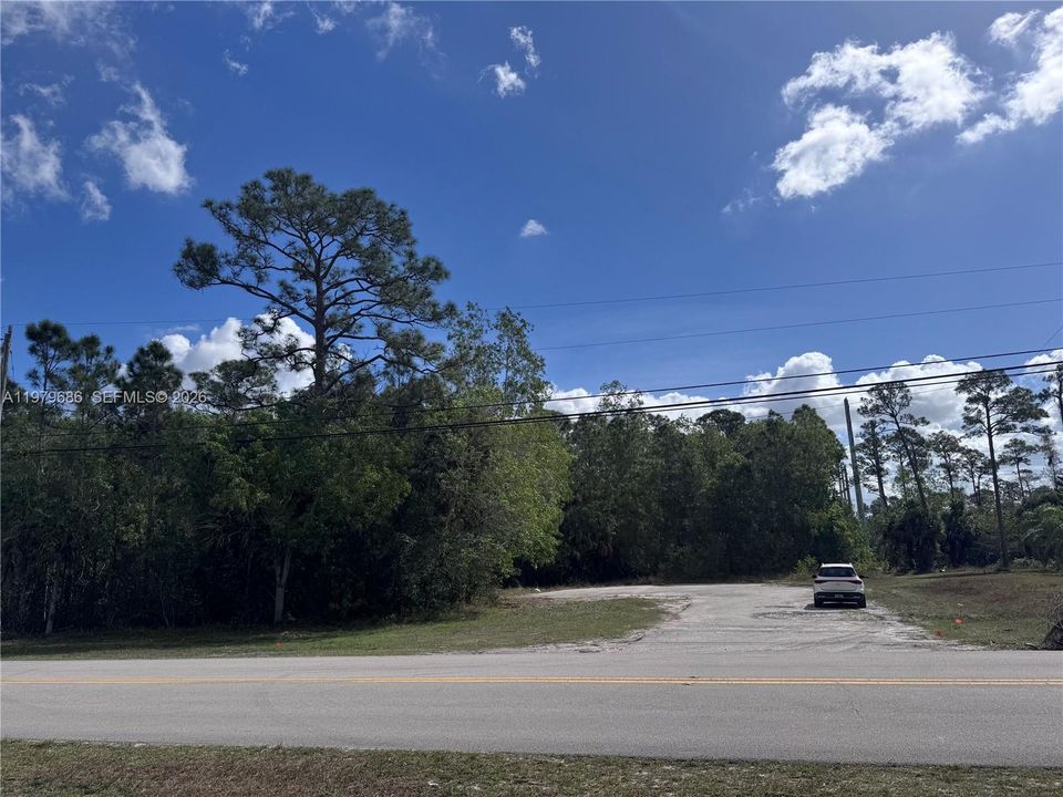 На продажу: $1,500,000 (5.00 acres)