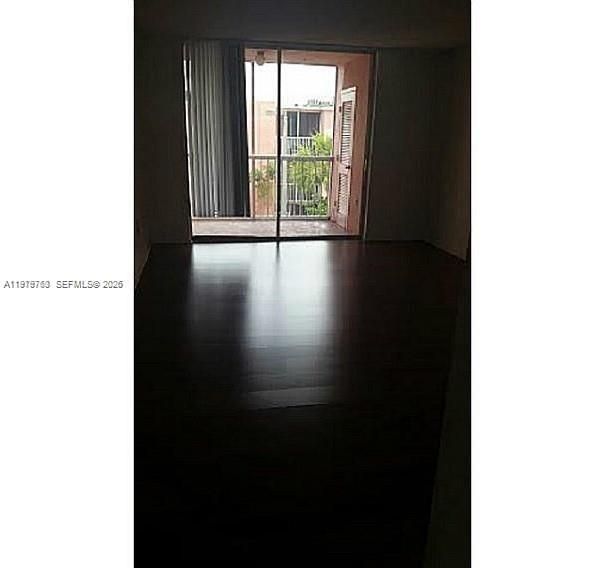 Active With Contract: $120,000 (2 beds, 2 baths, 800 Square Feet)