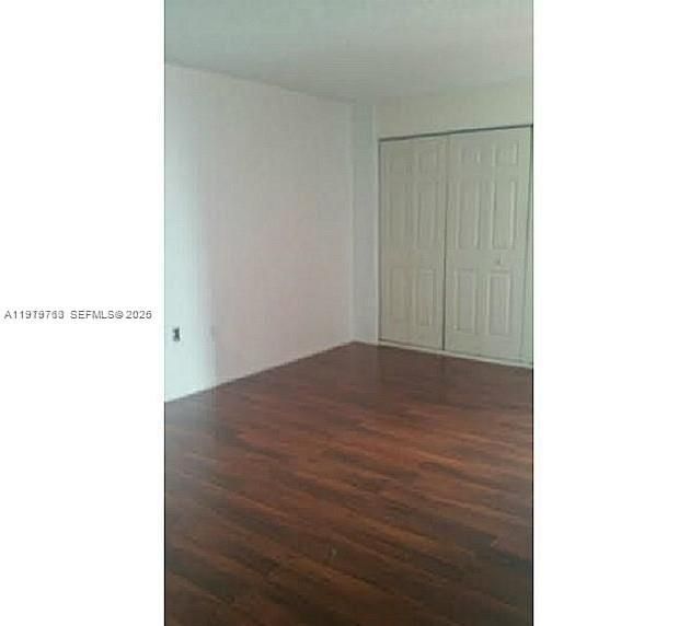 Active With Contract: $120,000 (2 beds, 2 baths, 800 Square Feet)