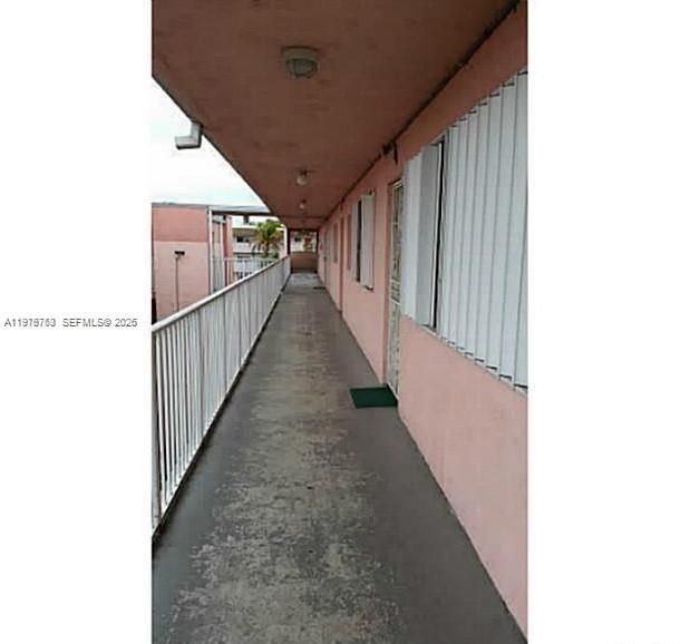 Active With Contract: $120,000 (2 beds, 2 baths, 800 Square Feet)
