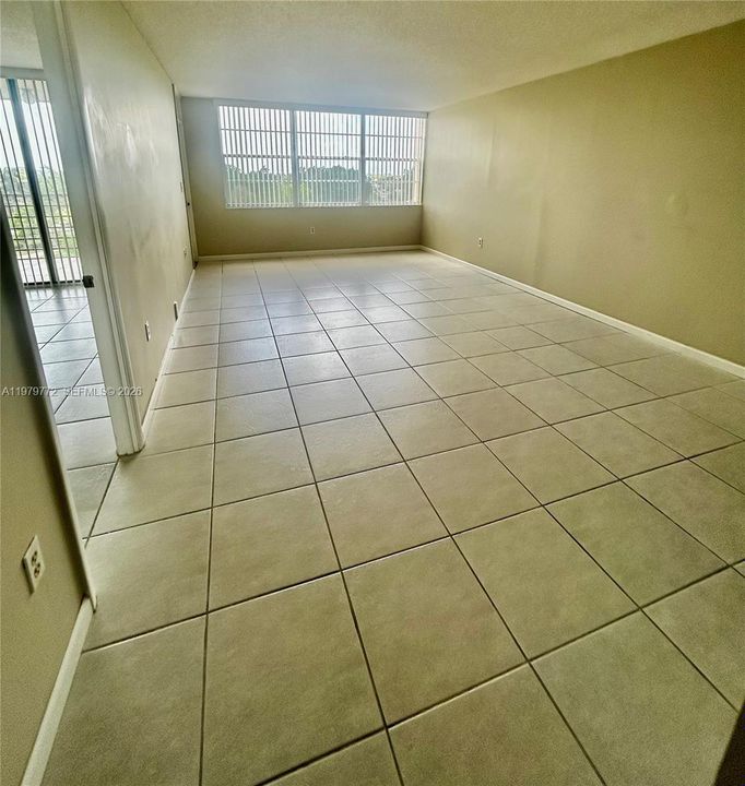 Activo con contrato: $1,600 (1 camas, 1 baños, 780 Pies cuadrados)