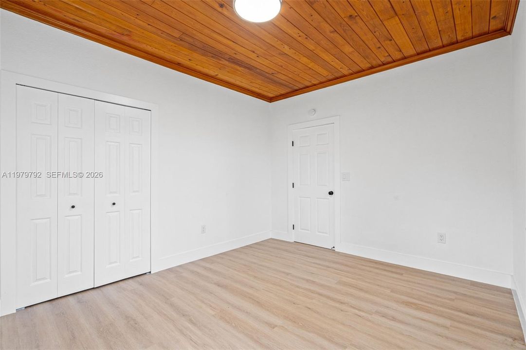 На продажу: $1,099,900 (6 спален, 3 ванн, 4771 Квадратных фут)