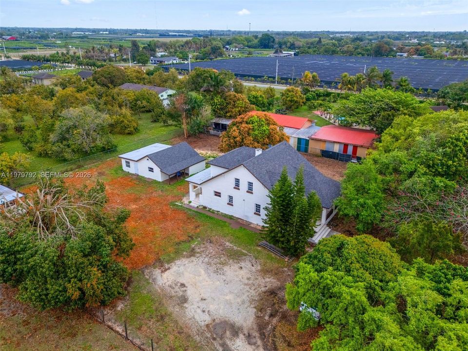На продажу: $1,099,900 (6 спален, 3 ванн, 4771 Квадратных фут)