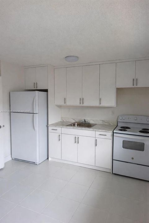 En Renta: $1,250 (1 camas, 1 baños, 31660 Pies cuadrados)
