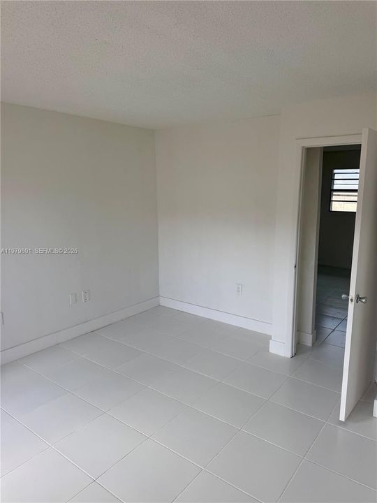 En Renta: $1,250 (1 camas, 1 baños, 31660 Pies cuadrados)