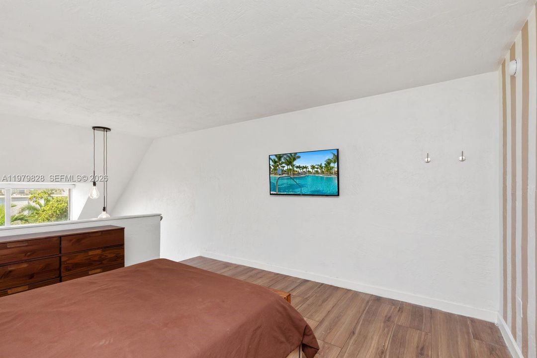 En Venta: $255,000 (1 camas, 1 baños, 802 Pies cuadrados)