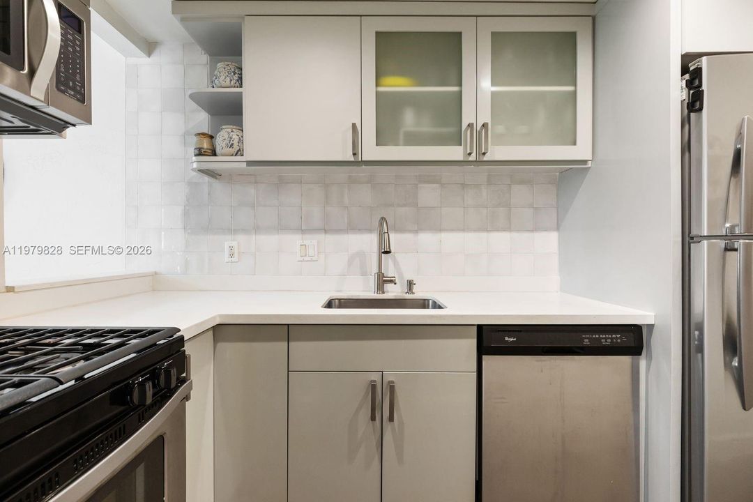 En Venta: $255,000 (1 camas, 1 baños, 802 Pies cuadrados)