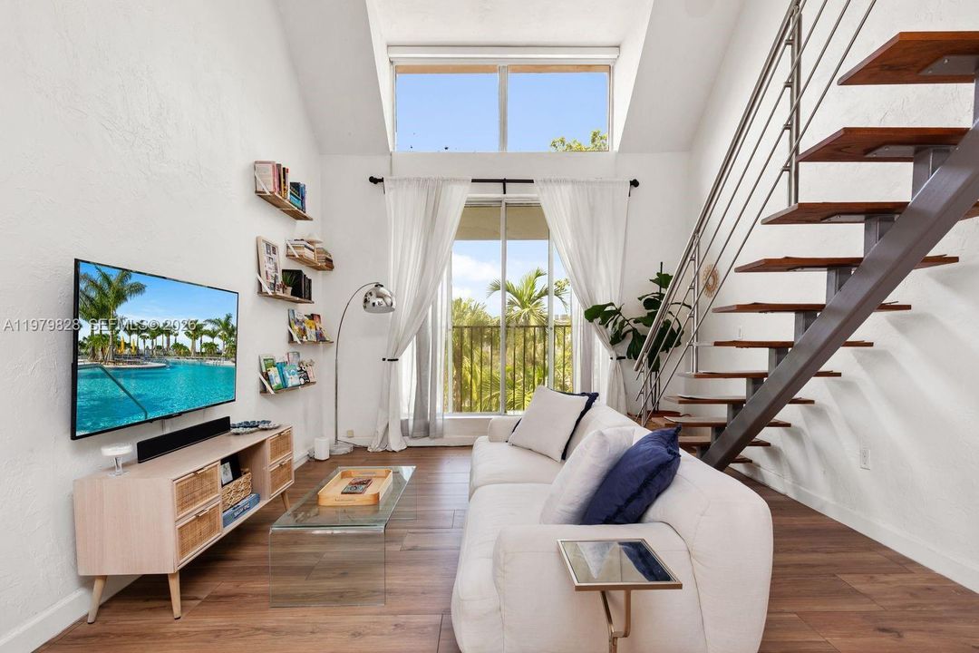 En Venta: $255,000 (1 camas, 1 baños, 802 Pies cuadrados)