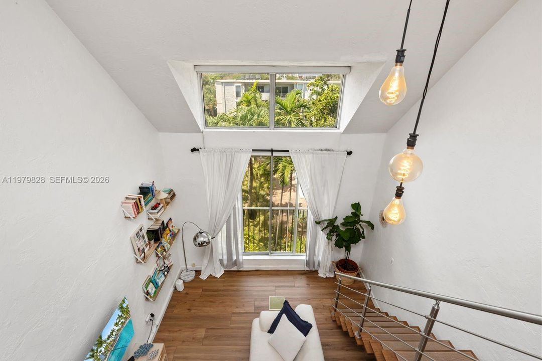 En Venta: $255,000 (1 camas, 1 baños, 802 Pies cuadrados)