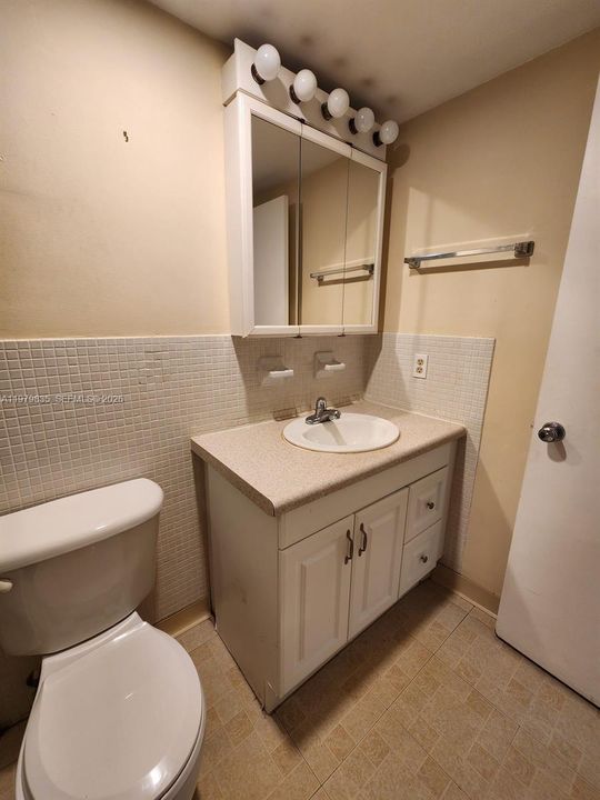 En Venta: $109,900 (1 camas, 1 baños, 650 Pies cuadrados)