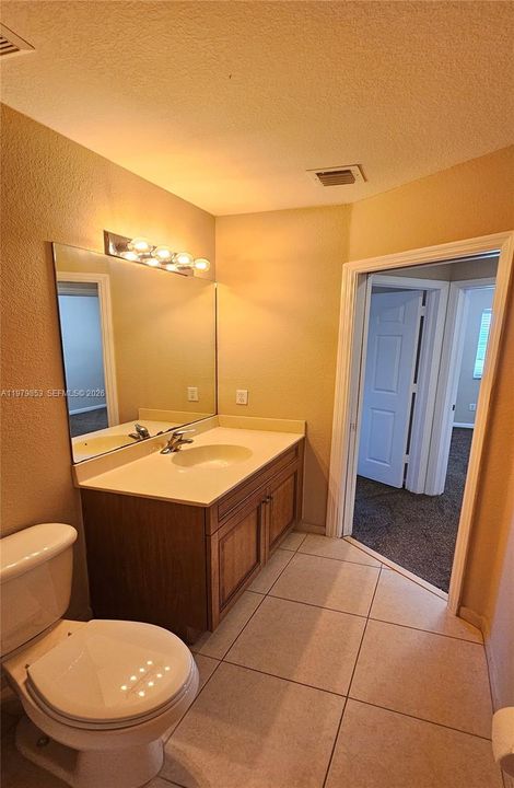 For Sale: $290,000 (3 beds, 2 baths, 1379 Square Feet)