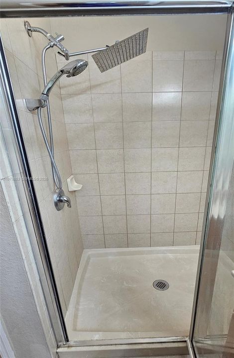 For Sale: $290,000 (3 beds, 2 baths, 1379 Square Feet)