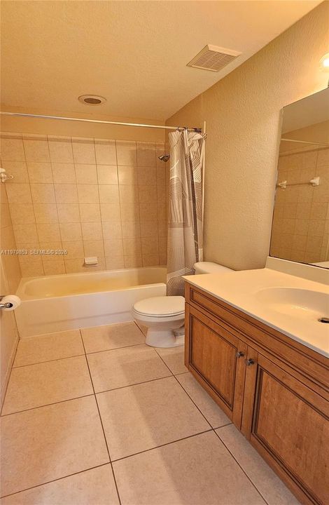 For Sale: $290,000 (3 beds, 2 baths, 1379 Square Feet)
