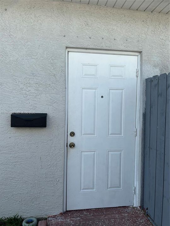 В аренду: $1,050 (1 спален, 1 ванн, 1785 Квадратных фут)