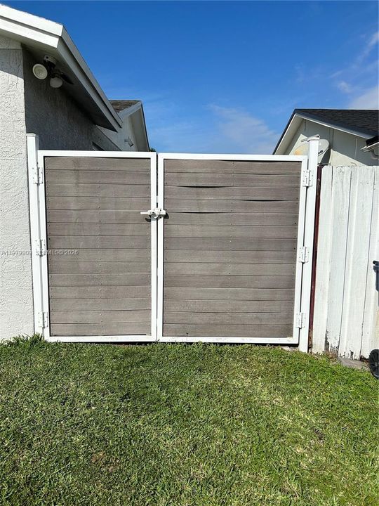 В аренду: $1,050 (1 спален, 1 ванн, 1785 Квадратных фут)