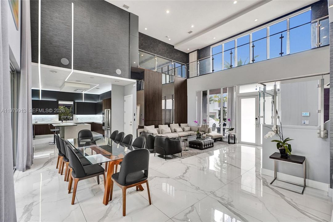В аренду: $19,000 (5 спален, 5 ванн, 3841 Квадратных фут)