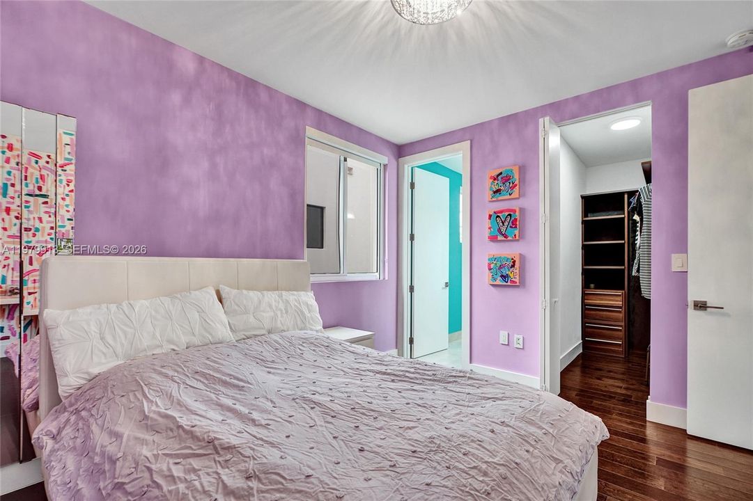 В аренду: $19,000 (5 спален, 5 ванн, 3841 Квадратных фут)