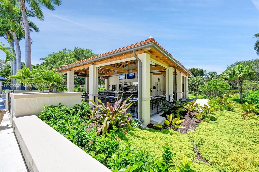 En Venta: $2,175,000 (3 camas, 3 baños, 2980 Pies cuadrados)