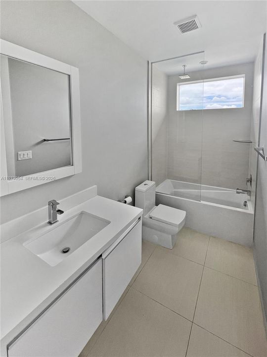 Active With Contract: $5,500 (4 beds, 3 baths, 2655 Square Feet)