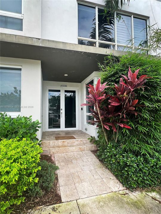 Active With Contract: $5,500 (4 beds, 3 baths, 2655 Square Feet)